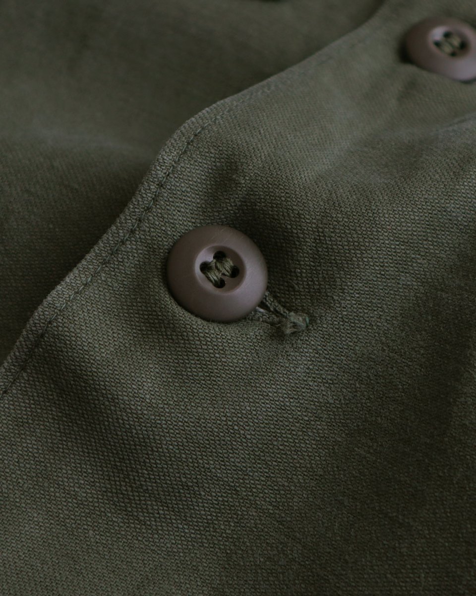 画像11: 60's US ARMY COTTON SATEEN UTILITY SHIRT JACKET with PATCH (11)