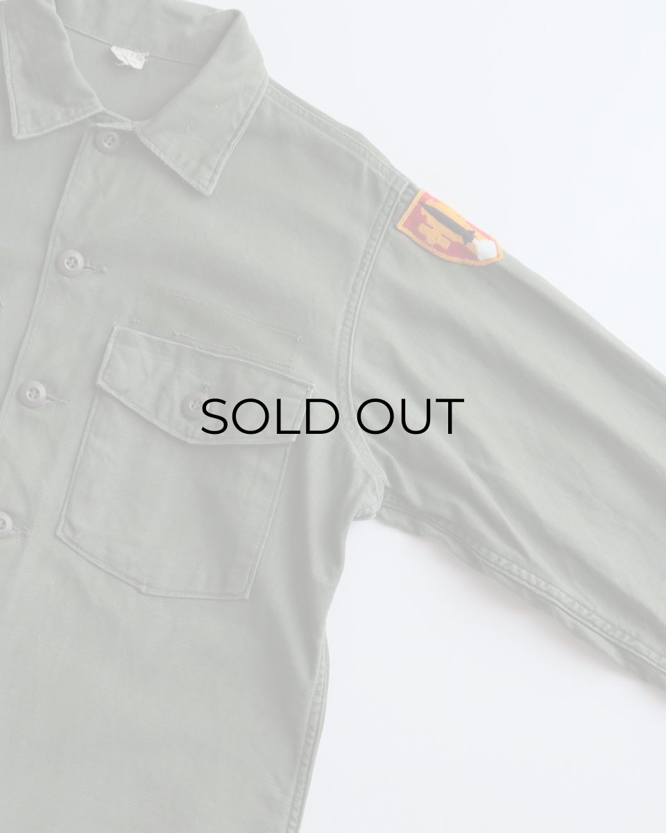 画像4: 60's US ARMY COTTON SATEEN UTILITY SHIRT JACKET with PATCH (4)