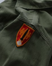 画像9: 60's US ARMY COTTON SATEEN UTILITY SHIRT JACKET with PATCH (9)