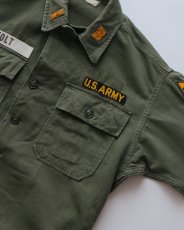 画像4: 60's US ARMY COTTON SATEEN UTILITY SHIRT JACKET with PATCH "1st MODEL" (4)