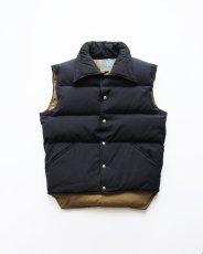 画像1: 80's WILLIAM BARRY NYLON SNAP DOWN VEST "MADE IN USA" (1)