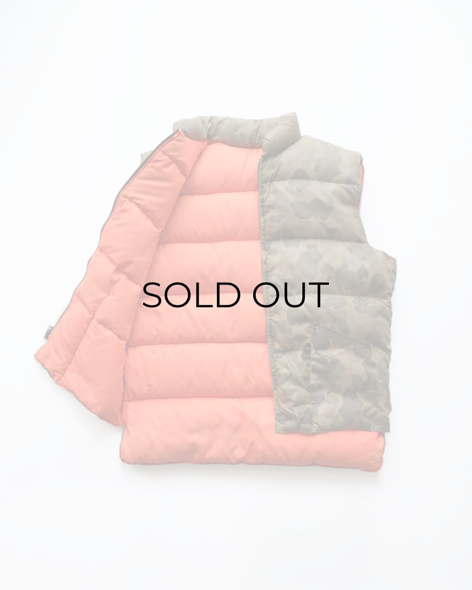 画像2: 〜80's 10X RIP-STOP NYLON PRINT DUCK HUNTER CAMOUFLAGE ZIP DOWN VEST "MADE IN USA" (2)