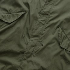 画像11: 70's US ARMY M-65 COTTON NYLON POPLIN EXTREME COLD WEATHER SHELL COAT 【MEDIUM - REGULAR】 (11)