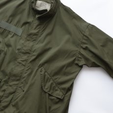 画像4: 70's US ARMY M-65 COTTON NYLON POPLIN EXTREME COLD WEATHER SHELL COAT 【MEDIUM - REGULAR】 (4)