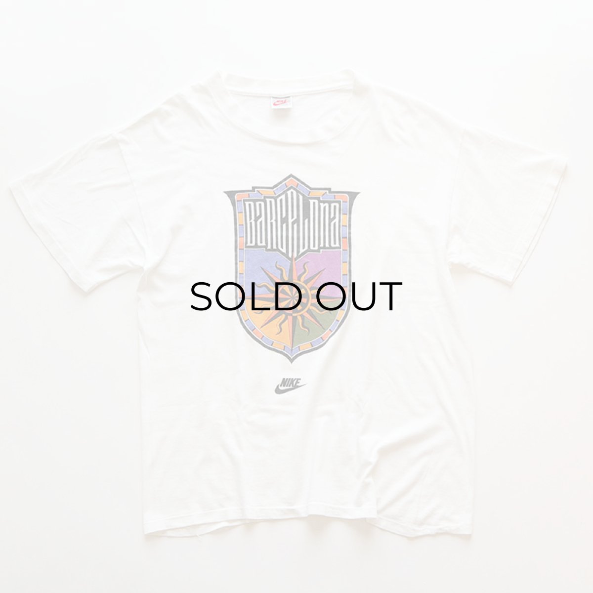 画像1: 90's NIKE COTTON PRINT S/S TEE "BARCELONA" (1)