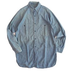 画像1: 40's-50's US NAVY COTTON CHAMBRAY WORK SHIRT (1)