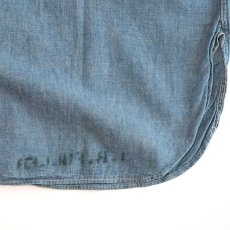 画像8: 40's-50's US NAVY COTTON CHAMBRAY WORK SHIRT (8)