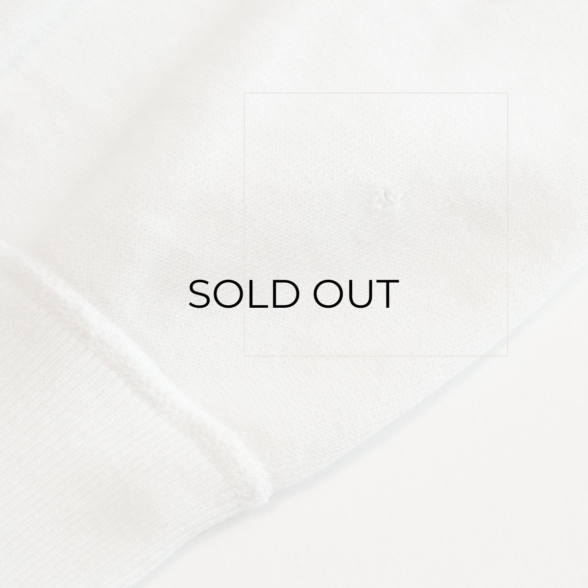 右わき腹にキズ