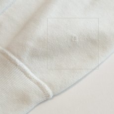 右わき腹にキズ