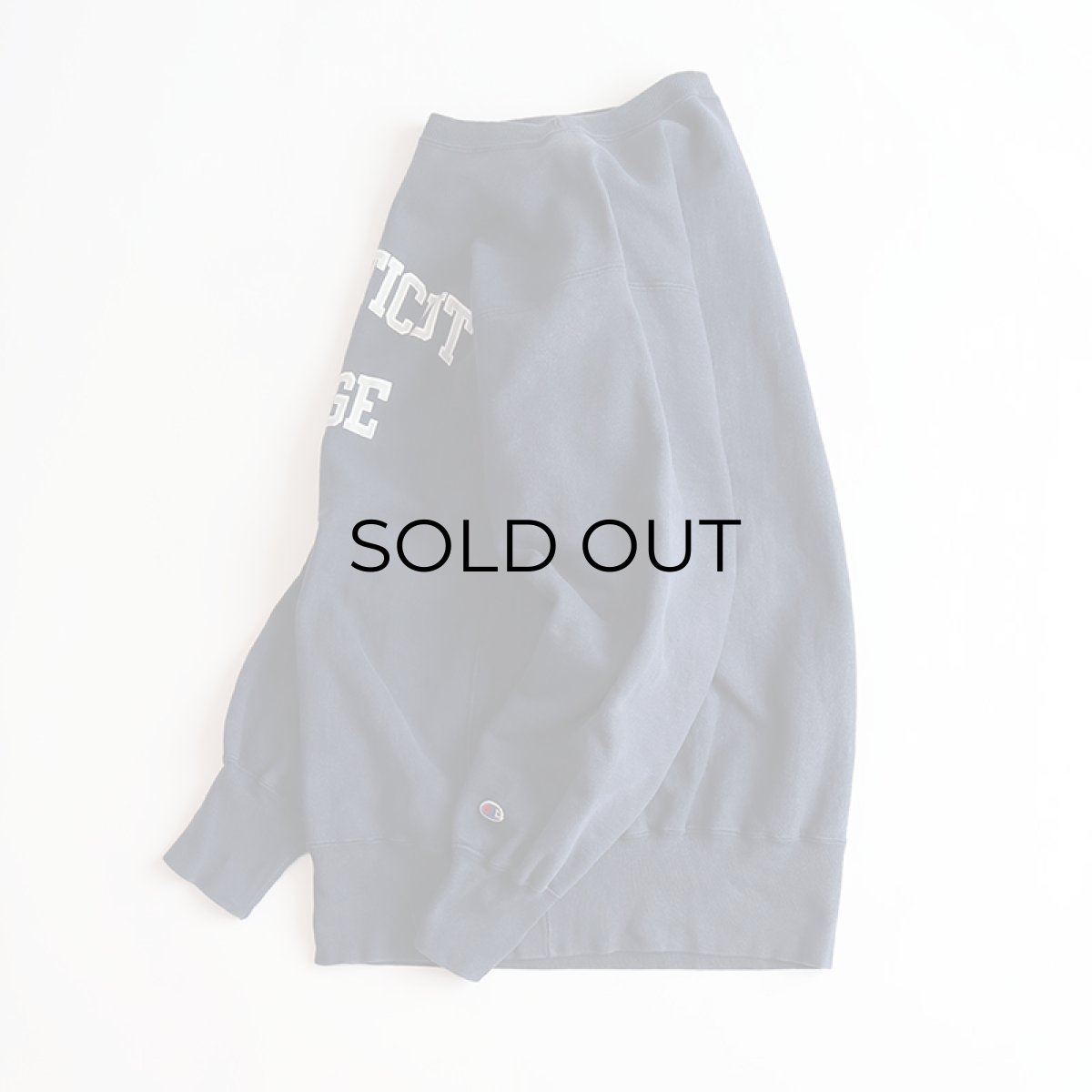 画像2: 90's Champion REVERSE WEAVE PRINT CREW NECK SWEAT  "CONNECTICUT COLLEGE" "MADE IN USA" (2)