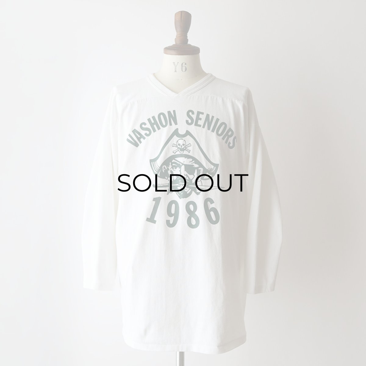 画像9: 80's RUSSELL W-PRINT CROPPED SLEEVE V NECK FOOTBALL TEE "VASHON SENIORS 1986" (9)