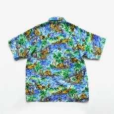 画像3: 60's UNKNOWN BRAND RAYON ALL OVER PATTERN LOOP COLLAR S/S HAWAIIAN SHIRT "MADE IN JAPAN" "MINT CONDITION" (3)