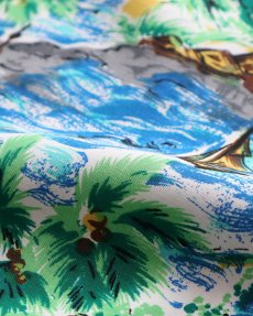画像9: 60's UNKNOWN BRAND RAYON ALL OVER PATTERN S/S LOOP COLLAR HAWAIIAN SHIRT "MADE IN JAPAN" "MINT CONDITION" (9)