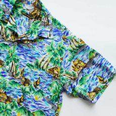 画像4: 60's UNKNOWN BRAND RAYON ALL OVER PATTERN LOOP COLLAR S/S HAWAIIAN SHIRT "MADE IN JAPAN" "MINT CONDITION" (4)