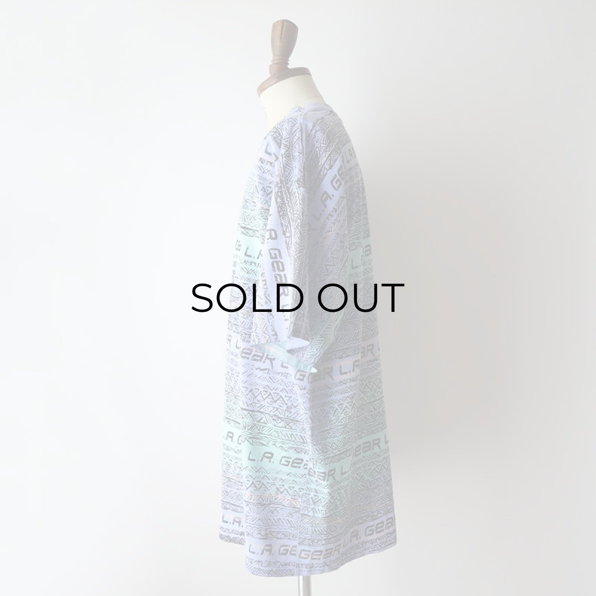 画像11: 〜90's L.A. GEAR COTTON ALL OVER BORDER PATTERN PRINT S/S TEE "MADE IN USA" (11)