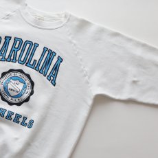 画像3: 〜90's FRUIT OF THE LOOM PRINT CREW NECK SWEAT "CAROLINA TARHEELS" "MADE IN USA" (3)