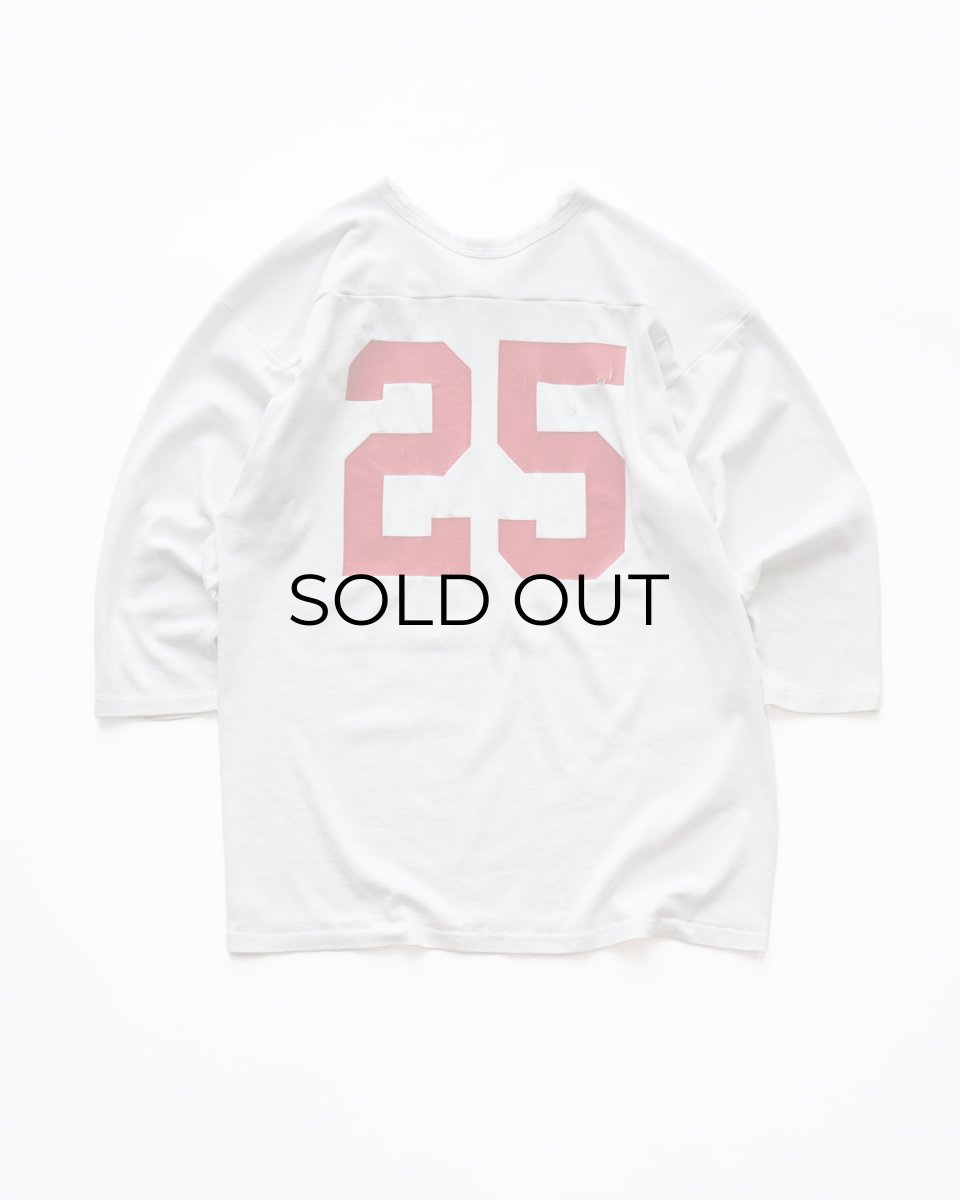 画像2: 80's RUSSELL W-PRINT CROPPED SLEEVE V NECK FOOTBALL TEE "GUNNISON" (2)