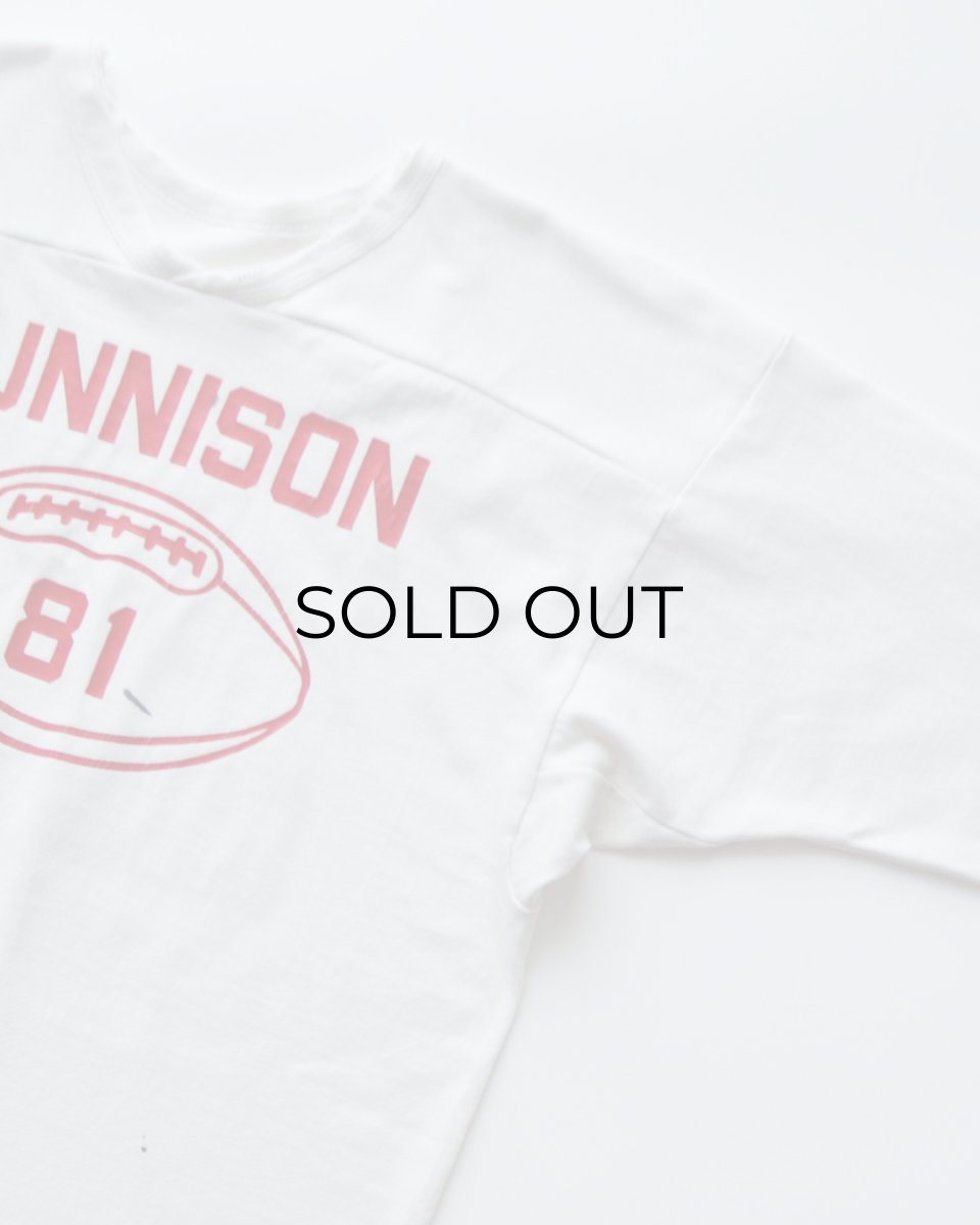 画像3: 80's RUSSELL W-PRINT CROPPED SLEEVE V NECK FOOTBALL TEE "GUNNISON" (3)