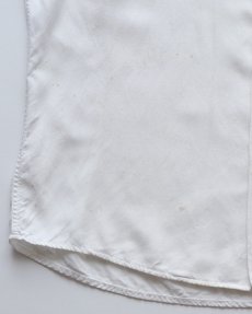 画像14: 〜60's 301 WHITE RAYON BACK EMBROIDERED S/S LOOP COLLAR BOWLING SHIRT "Miss Chipper" (14)