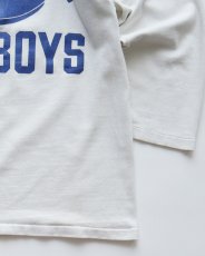 画像4: 〜80's UNKNOWN BRAND W-PRINT CROPPED SLEEVE V NECK FOOTBALL TEE "CHIMACUM COWBOYS" (4)