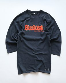 画像1: 70's-80's sportswear BLACK COTTON PRINT CROPPED SLEEVE FOOTBALL TEE "Sunkist" "MADE IN USA" (1)