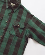 画像3: 80's ST. JOHN'S BAY COTTON BUFFALO CHECK HEAVY FLANNEL SHIRT "MADE IN USA" (3)
