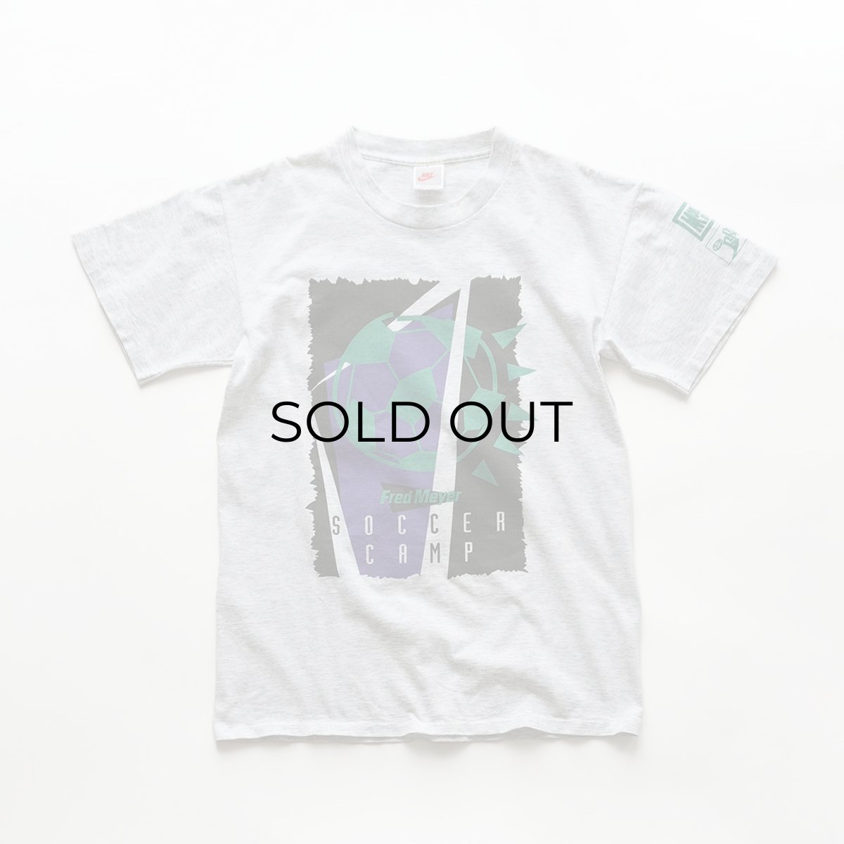 画像1: 90's NIKE COTTON W-PRINT S/S TEE "Fred Meyer SOCCER CAMP" "MADE IN USA" (1)