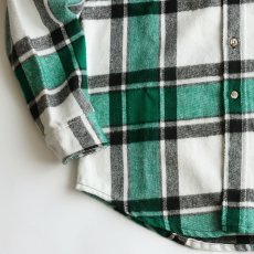 画像4: 80's ST. JOHN'S BAY COTTON CHECK "BIG MAC FLANNEL" HEAVY FLANNEL SHIRT "MADE IN USA" "MINT CONDITION" (4)