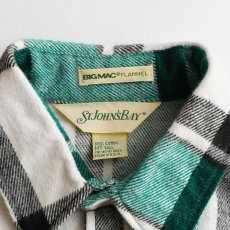 画像6: 80's ST. JOHN'S BAY COTTON CHECK "BIG MAC FLANNEL" HEAVY FLANNEL SHIRT "MADE IN USA" "MINT CONDITION" (6)