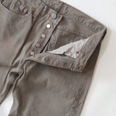 画像4: LEVI'S 501 OVER DYED DENIM PANTS "made in USA" 【Gray Beige  W31 程度】 (4)