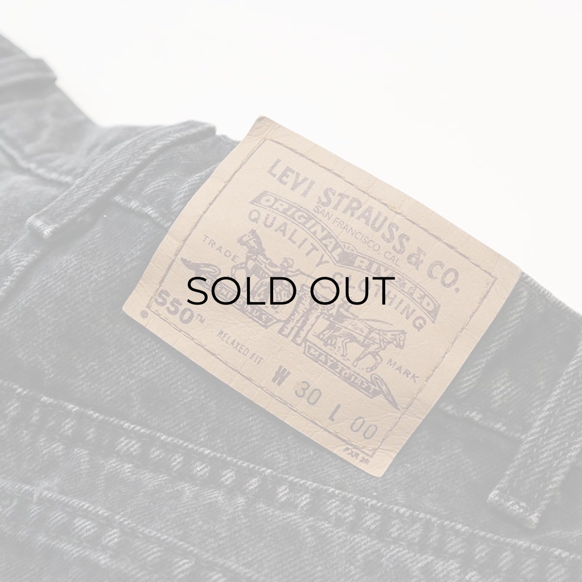 画像6: LEVI'S 550 BLACK DENIM SHORTS "made in USA" 【W30 程度】 (6)