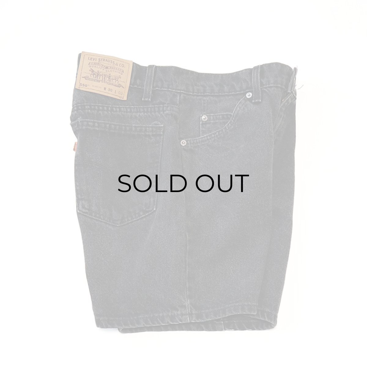 画像1: LEVI'S 550 BLACK DENIM SHORTS "made in USA" 【W30 程度】 (1)