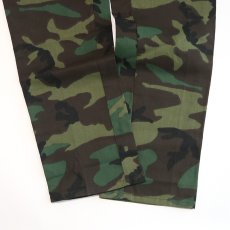 画像6: 〜80's GUNG HO COTTON NYLON WOODLAND CAMOUFLAGE BAKER style WORK PANTS "DEADSTOCK"【W32 x L34 程度】 (6)