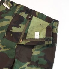 画像5: 〜80's GUNG HO COTTON NYLON WOODLAND CAMOUFLAGE BAKER style WORK PANTS "DEADSTOCK"【W34 x L30 程度】 (5)