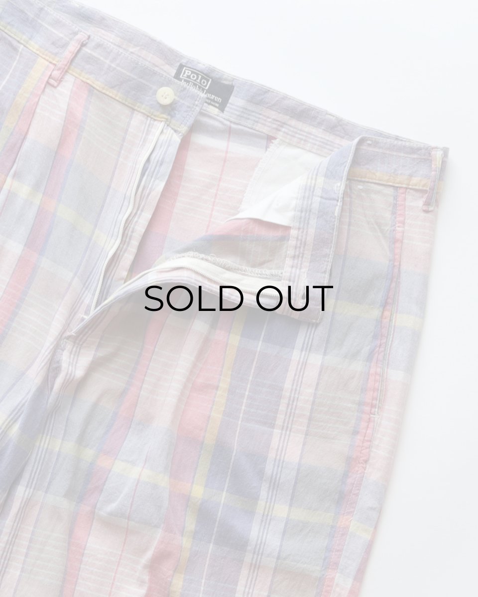 画像4: 〜90's Polo by Ralph Lauren COTTON MADRAS CHECK TUCK SHORTS "MADE IN USA" 【W36 程度】 (4)