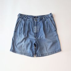 画像2: 90's DOCKERS COTTON DENIM TUCK SHORTS 【W35 程度】 (2)
