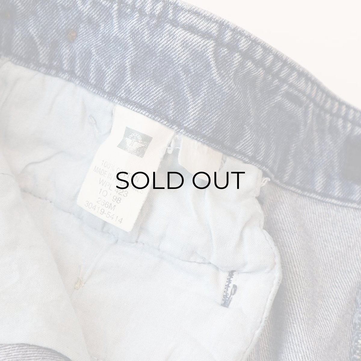 画像7: 90's DOCKERS COTTON DENIM TUCK SHORTS 【W35 程度】 (7)