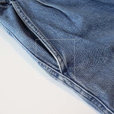 画像10: 90's DOCKERS COTTON DENIM TUCK SHORTS 【W35 程度】 (10)