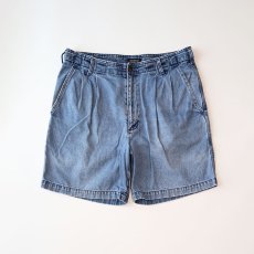 画像2: 90's DOCKERS COTTON DENIM TUCK SHORTS 【W36 程度】 (2)
