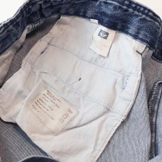 画像7: 90's DOCKERS COTTON DENIM TUCK SHORTS 【W36 程度】 (7)