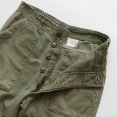 画像4: 60's US ARMY COTTON SATEEN UTILITY BAKER PANTS 【SIZE W29 x L29.5 程度】 (4)