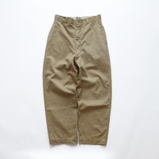 画像1: 60's US MILITARY COTTON TWILL KHAKI TROUSERS【W28 x L27 程度】 (1)