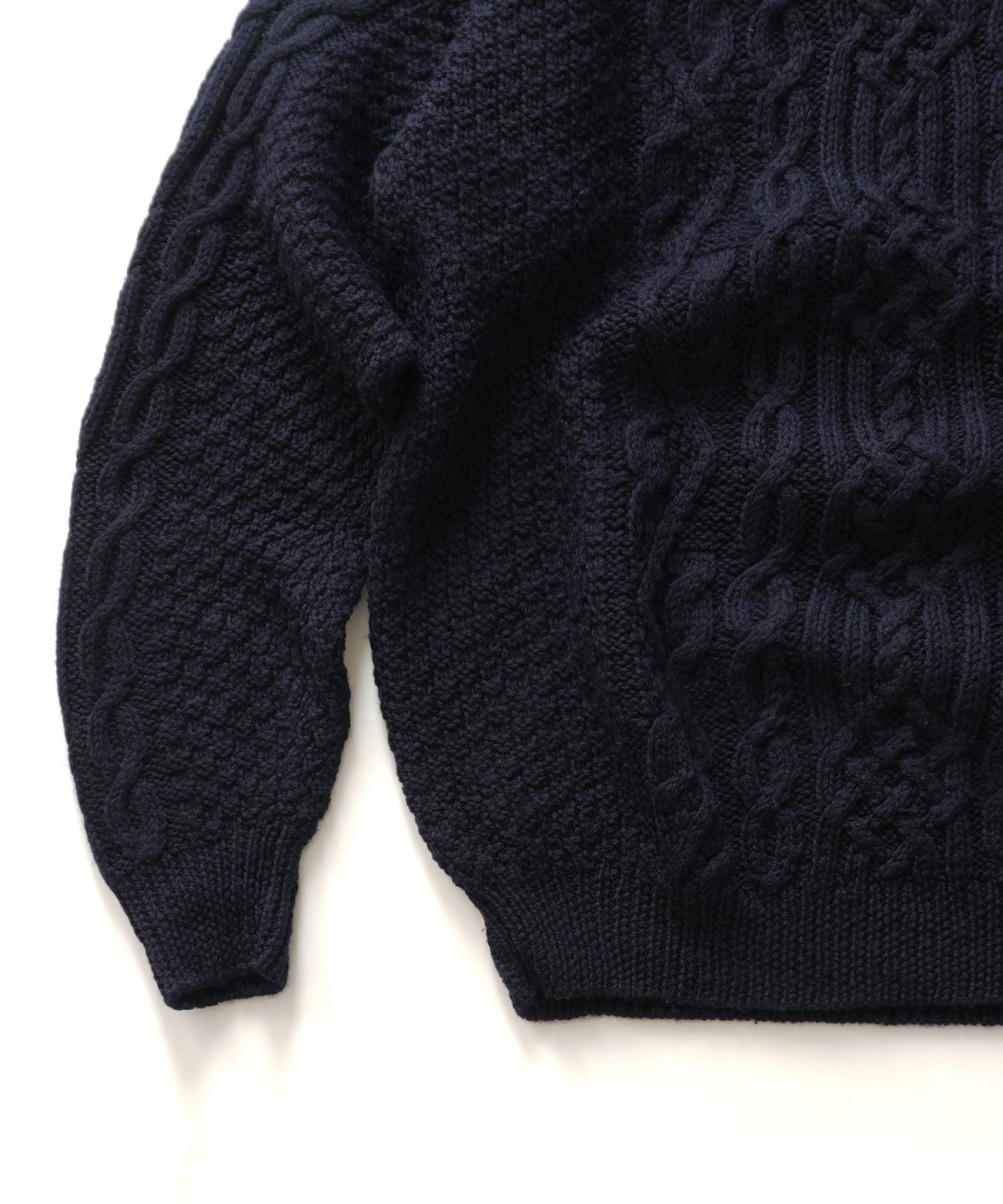 画像4: OLD UNKNOWN BRAND NAVY WOOL HAND KNIT FISHERMAN'S SWEATER (4)