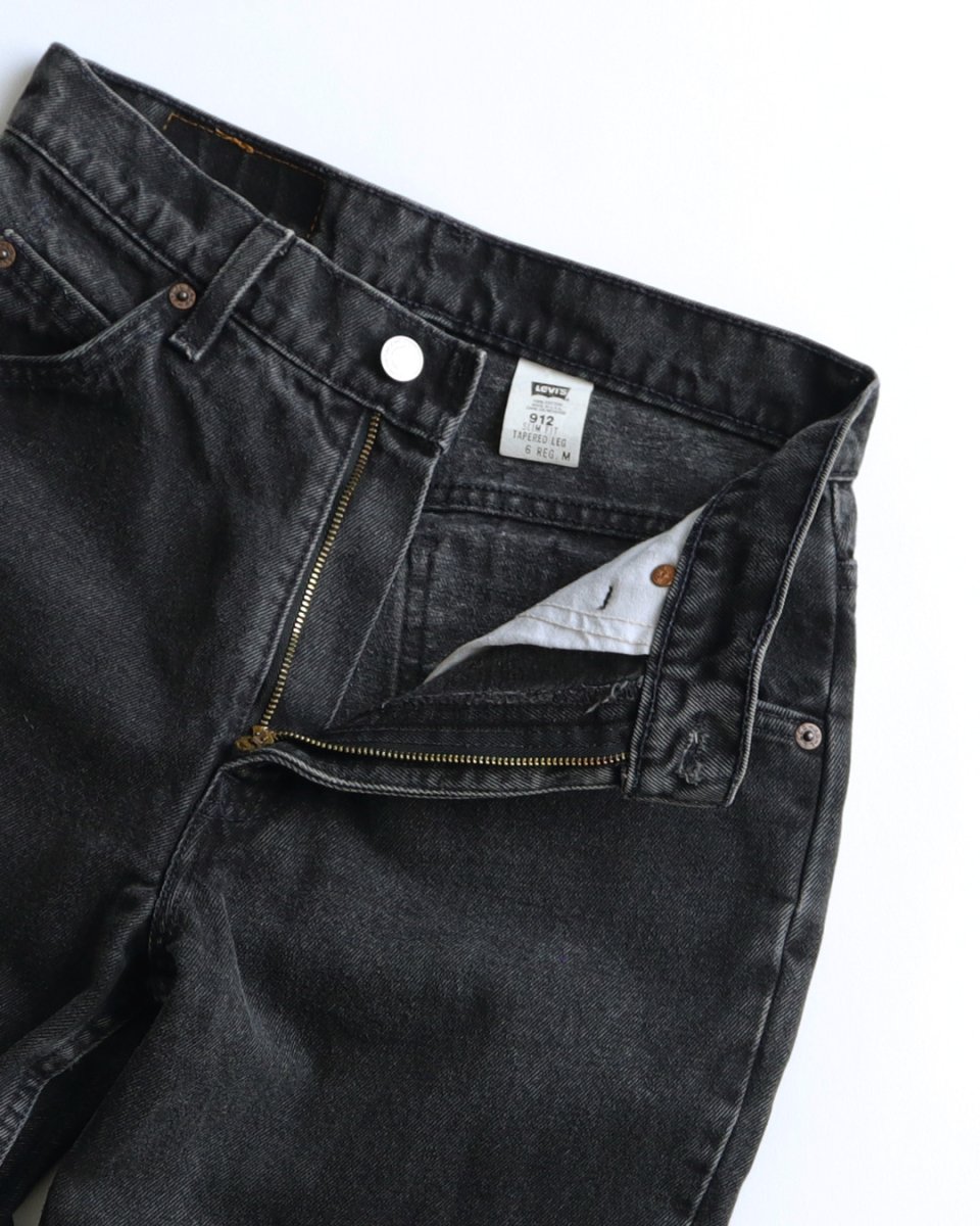 画像4: LEVI'S 912 BLACK DENIM WOMEN'S SLIM FIT PANTS "made in USA" 【W28 x L30.5 程度】 (4)