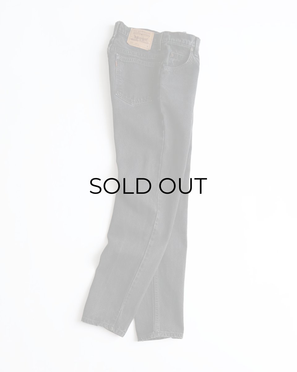 画像1: LEVI'S 912 BLACK DENIM WOMEN'S SLIM FIT PANTS "made in USA" 【W28 x L30.5 程度】 (1)