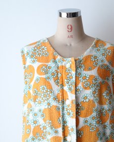 画像1: 70's UNKNOWN BRAND HANDMADE COTTON PILE ALL OVER FLOWER PATTERN N/S TUNIC (1)