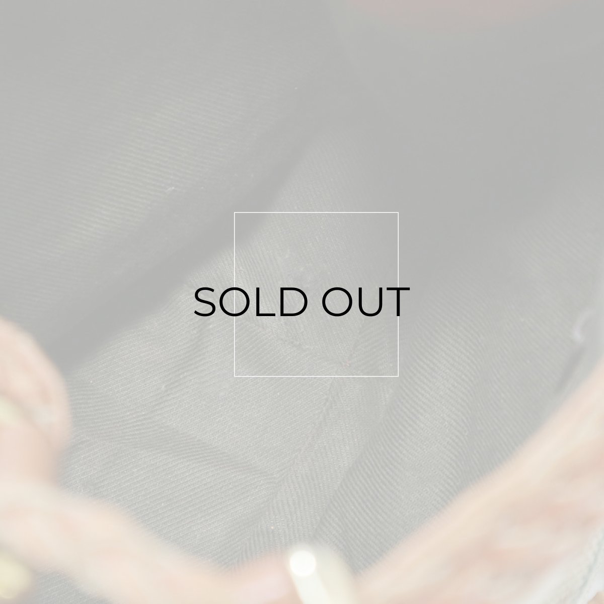 画像9: OLD UNKNOWN BRAND NATIVE PATTERN RUG x LEATHER SHOULDER BAG (9)