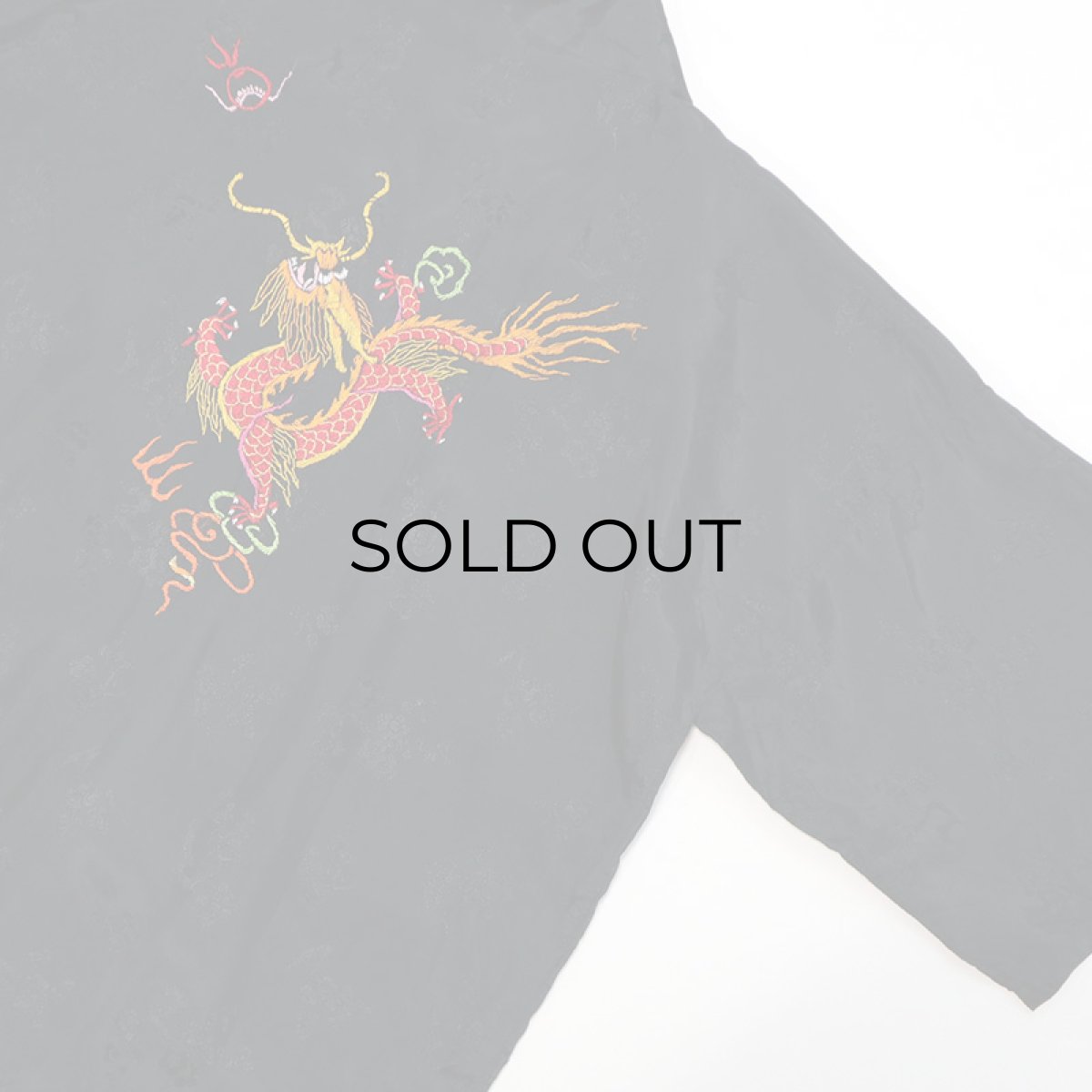 画像8: VINTAGE UNKNOWN BRAND SILK EMBROIDERED SOUVENIR GOWN (8)