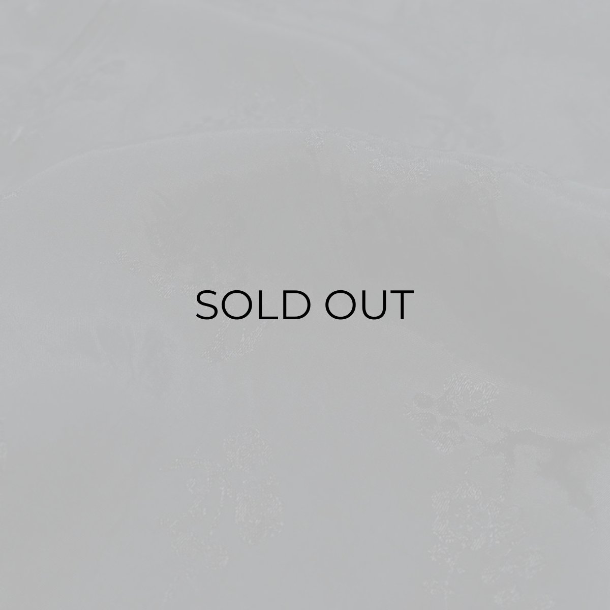 画像7: VINTAGE UNKNOWN BRAND SILK EMBROIDERED SOUVENIR GOWN (7)