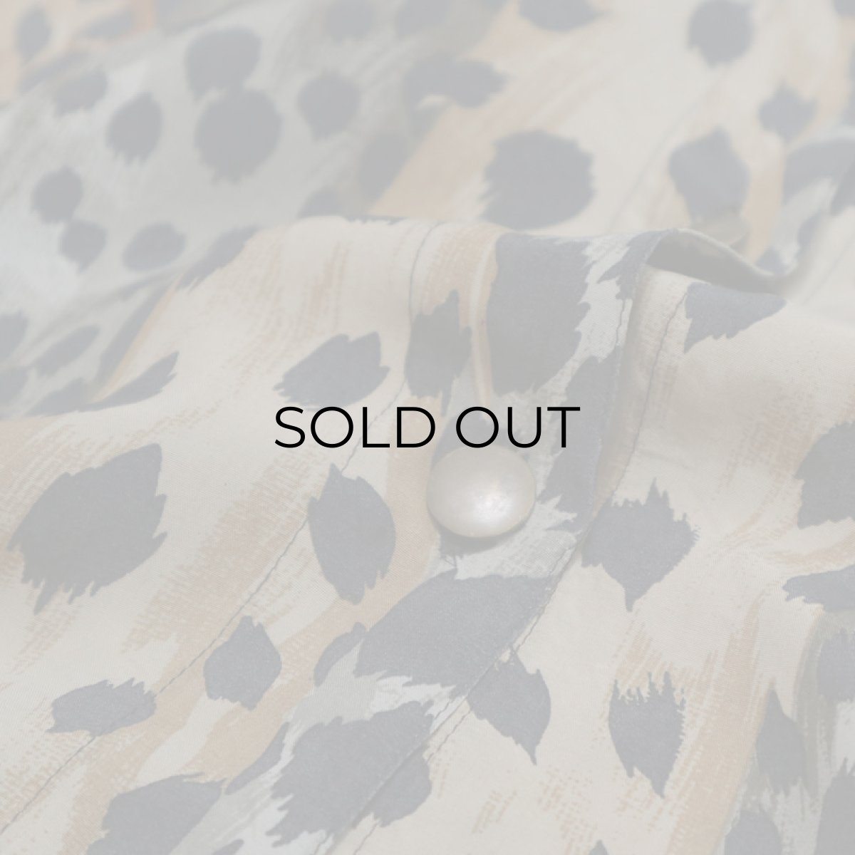 画像6: Felisia CUPRO LEOPARD PRINT V NECK BLOUSE (6)